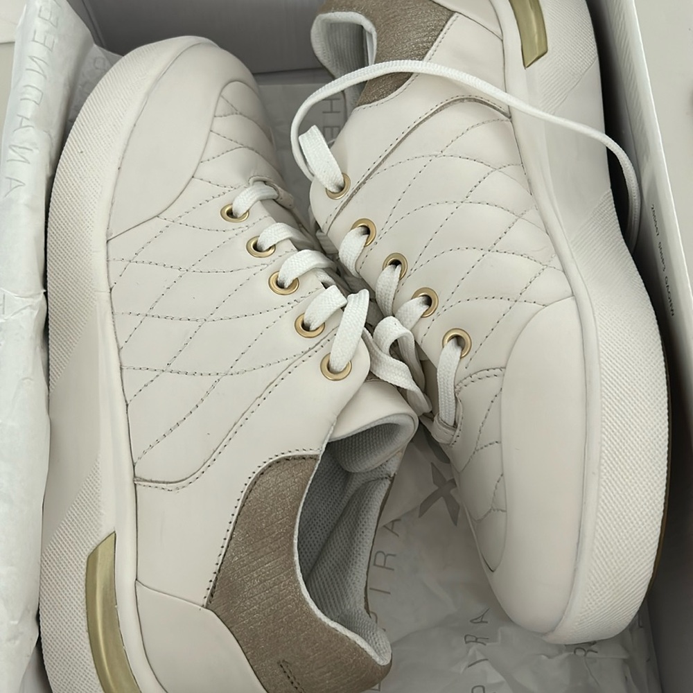 Geox sneakers off white size 7/37 new